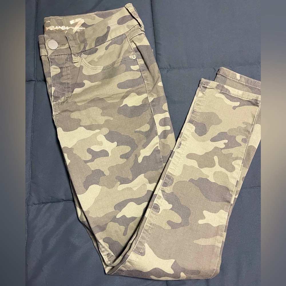 Camouflage Seven7 Jeans High Rise Skinny Stretchy Fit Size 4
